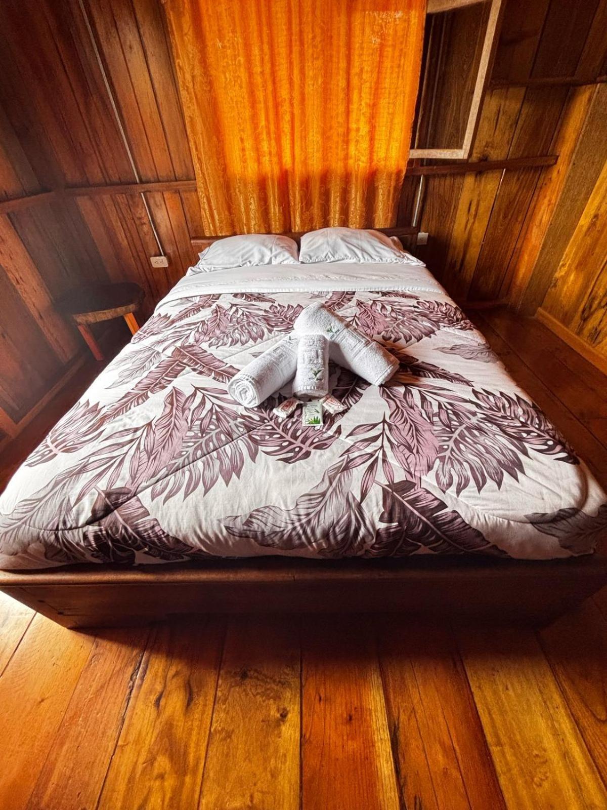 Hostal Vista Verde Миндо Экстерьер фото